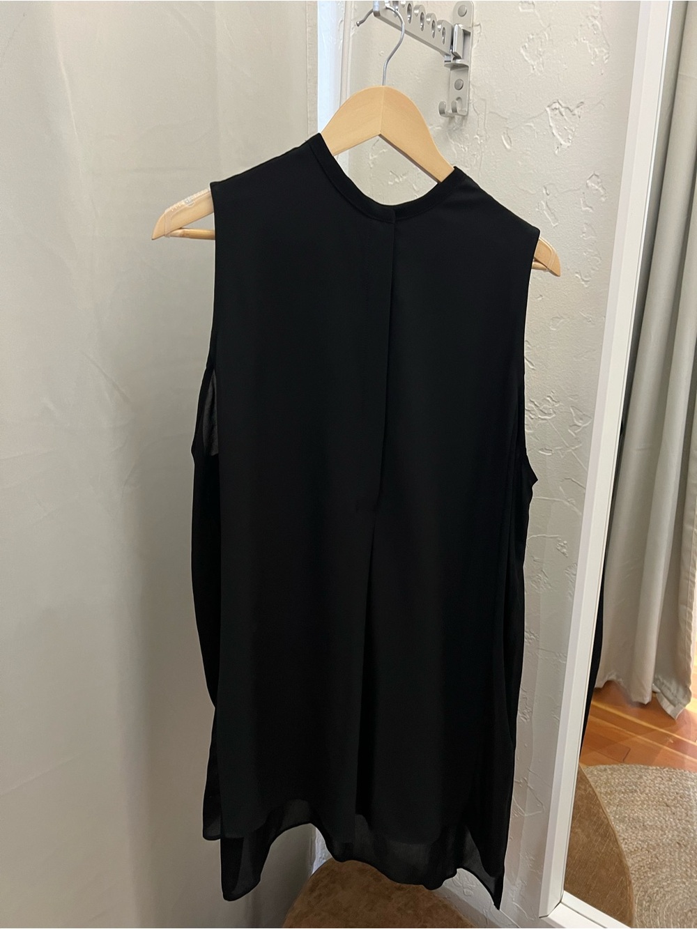 Demoo ParkChoonMoo Sleeveless Top